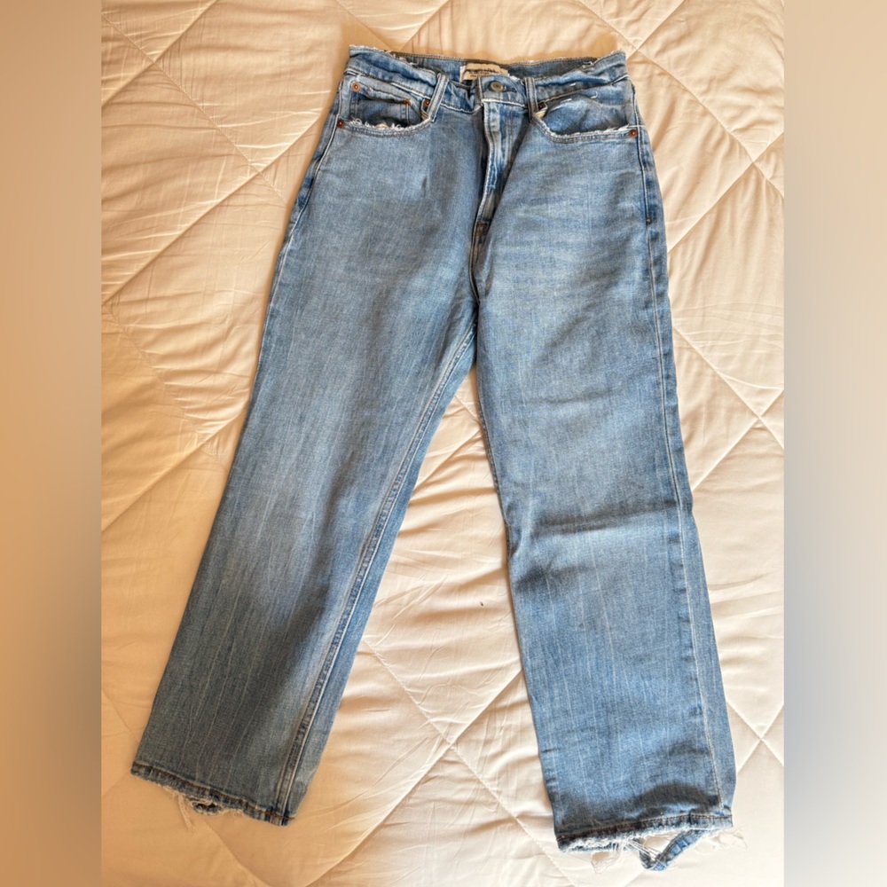Abercrombie & Fitch -  Straight Leg Jeans